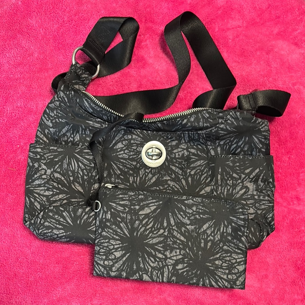 Baggalini Bag Purse Multi Compartment with Pouch